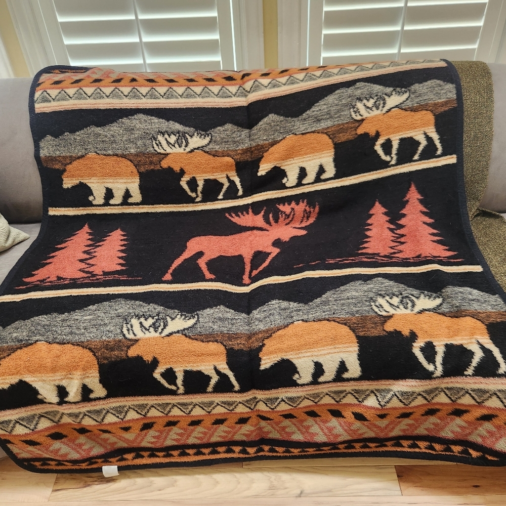 EARTH RAGZ Blanket Throw Cabin Moose Bear Cottagecore Reversible 50 x 60